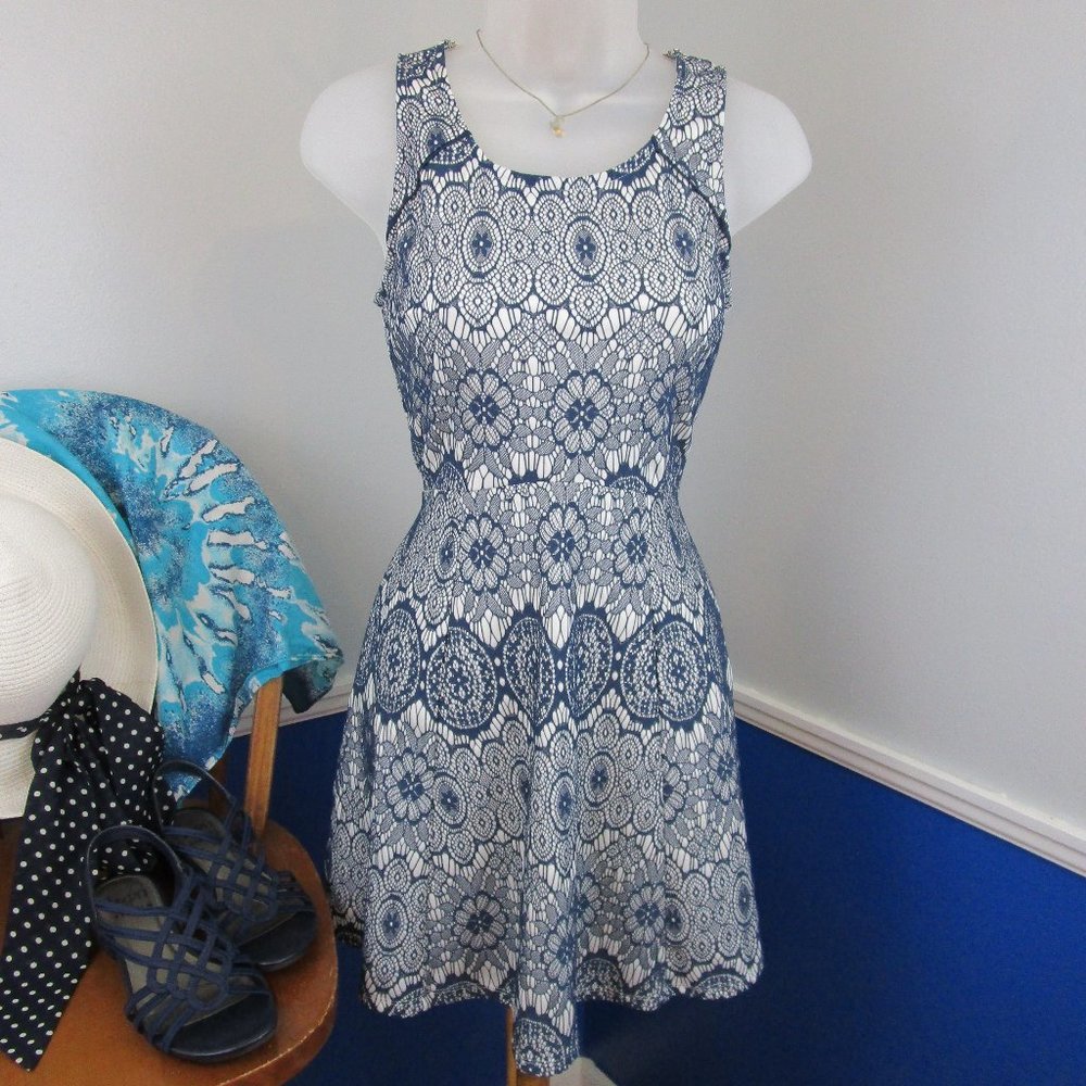 👗2X Host Pick👗My Michelle Lace Overlay Dress